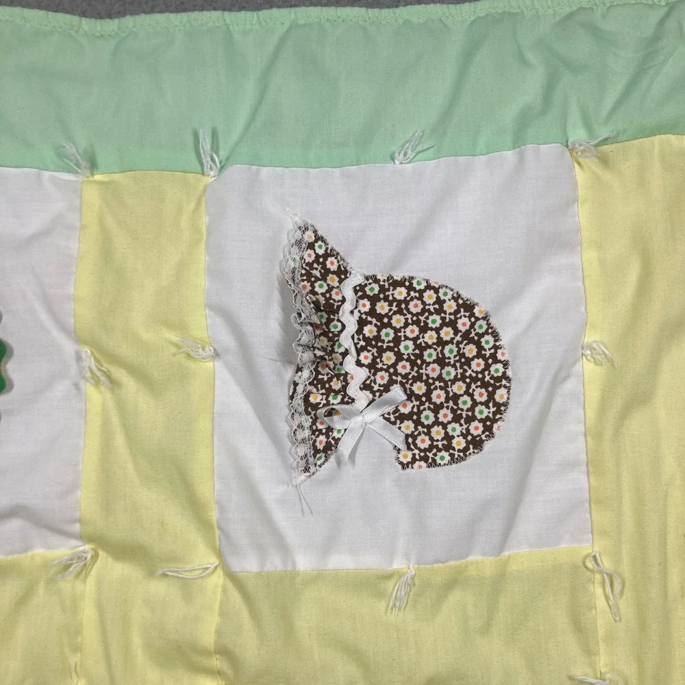 Handmade Vintage Baby Lap Quilt Green Yellow 3D Applique Patchwork Blanket FLAW